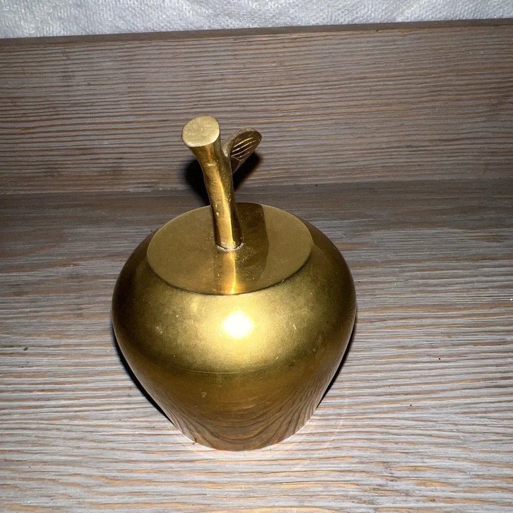 Vintage Brass Apple Bell‎